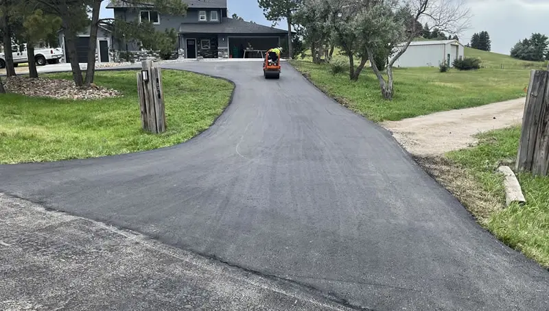 Asphalt Paving Driveway